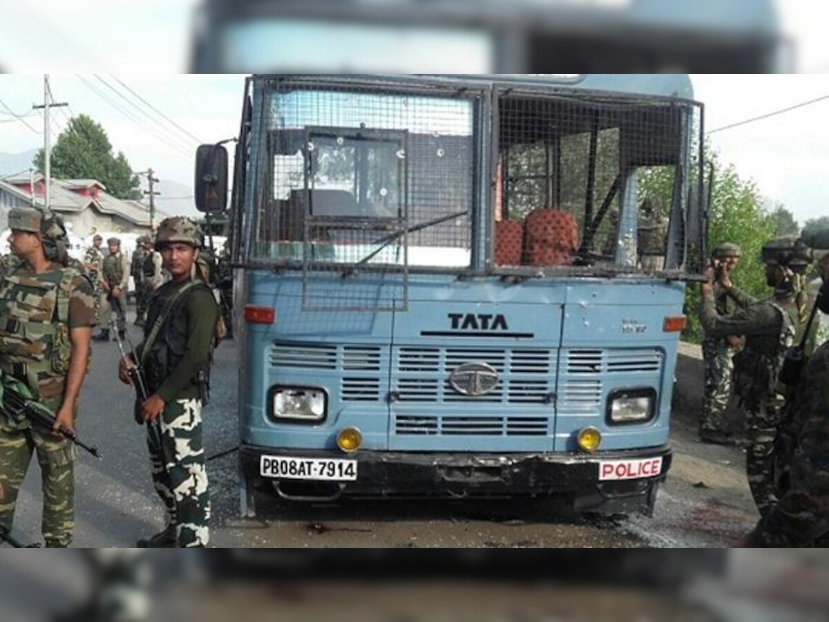 पंपोर में आतंकवादियों को मारने को लेकर सेना और सीआरपीएफ में विवाद
