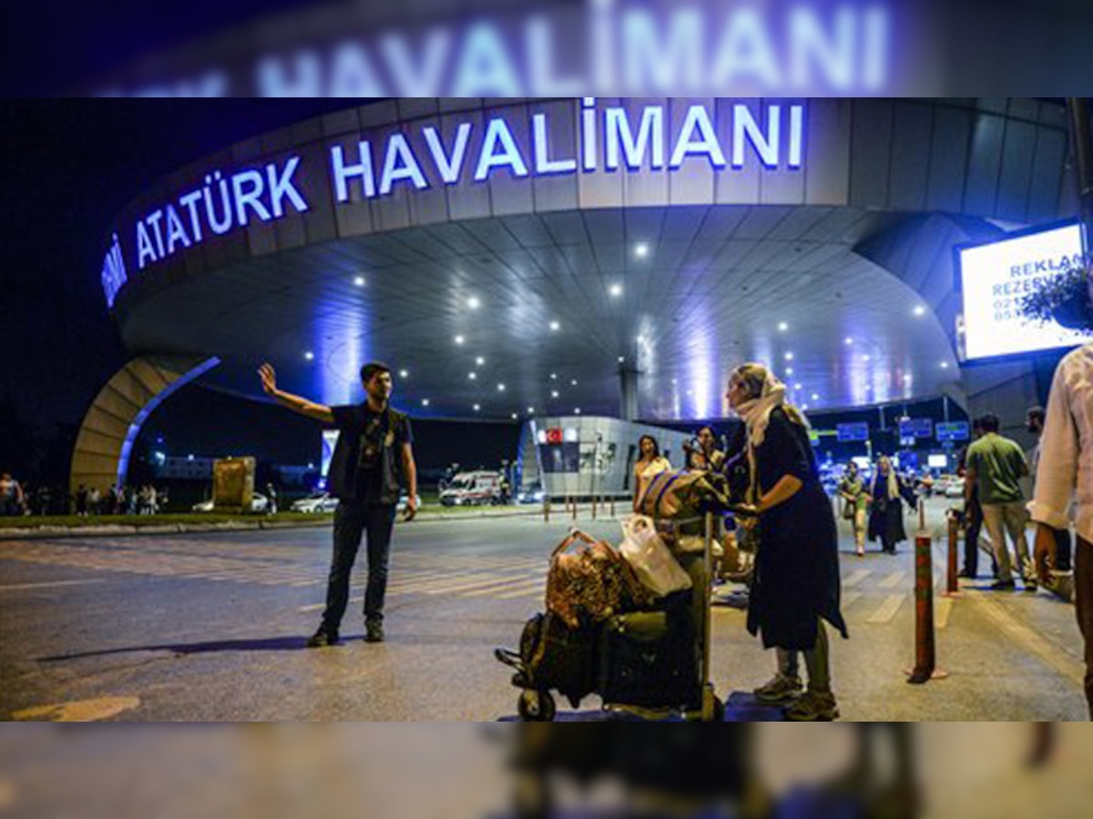 तुर्की: इस्तांबुल एयरपोर्ट हमले के लिए इस्लामिक स्टेट को जिम्मेदार ठहराया, हमले में 42 की मौत