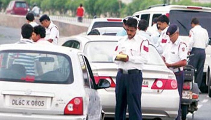 अब बिना ड्राइविंग लाइसेंस और RC के चला सकेंगे गाड़ी, नहीं कटेगा चालान