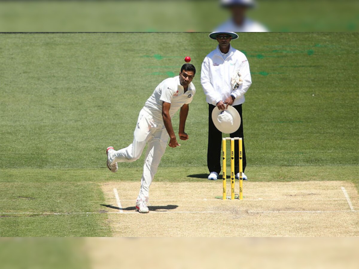 अश्विन के जाल में फंसे कीवी, भारत जीत से 6 विकेट दूर