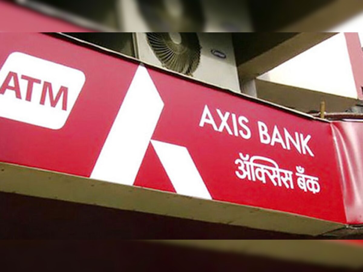 IT ने एक्सिस बैंक पर छापा मार कर फर्जी कंपनियों के 60 करोड़ रुपये बरामद किए
