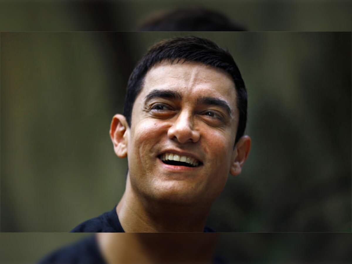 महावीर फोगट के गांव वालों को आमिर खान का तोहफा, 250 लोगों के लिए थियेटर किया बुक