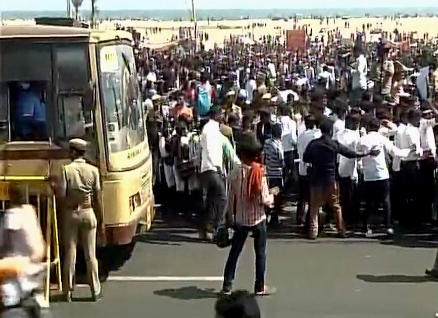 Jallikattu Protest in Tamil Nadu Jallikattu Protest in Tamil Nadu