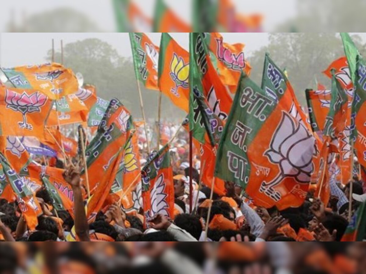 महाराष्ट्र निकाय चुनाव : मुंबई में बहुमत से दूर शिव सेना बनी सबसे बड़ी पार्टी, अन्य जगहों पर भी BJP का प्रदर्शन शानदार