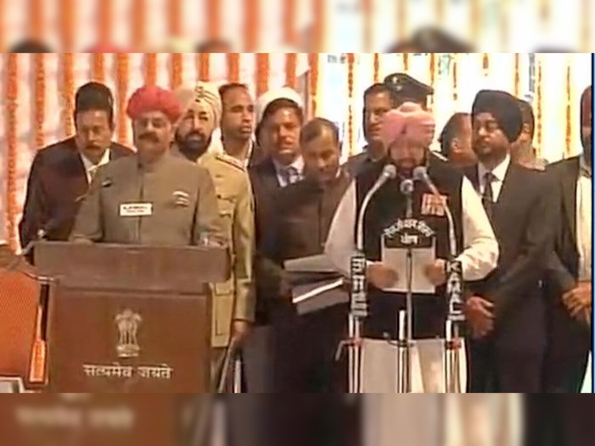 पंजाब के 26वें मुख्यमंत्री के तौर पर अमरिंदर सिंह ने आज शपथ लीं. (तस्वीर के लिए साभार - एएनआई)