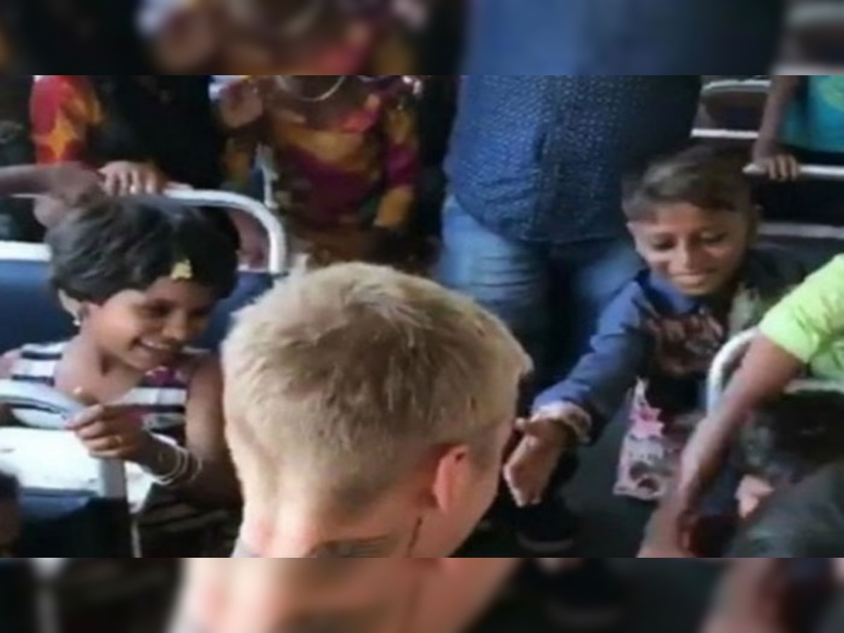 जस्टिन बीबर को यो यो हनी सिंह समझ बैठे बच्चे, वीडियो हुआ वायरल (Still grab)