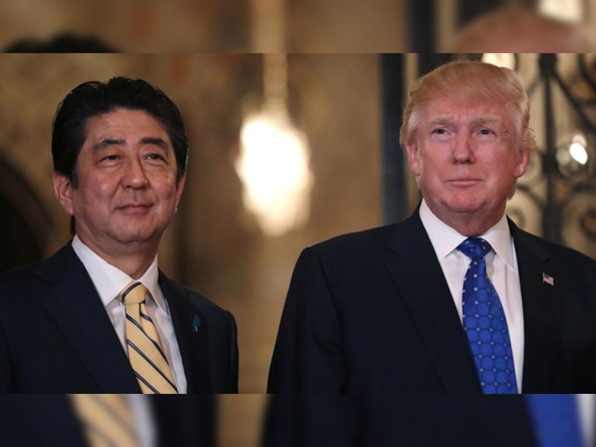 जापान के राष्ट्रपति शिंजो अबे (बाएं) और अमेरिका के राष्ट्रपति डोनाल्ड ट्रंप. (फाइल फोटो)