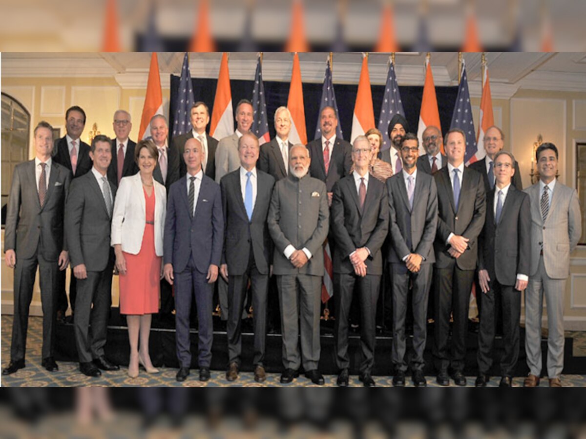 अमेरिका की टॉप कंपनियों के CEOs के साथ प्रधानमंत्री नरेंद्र मोदी