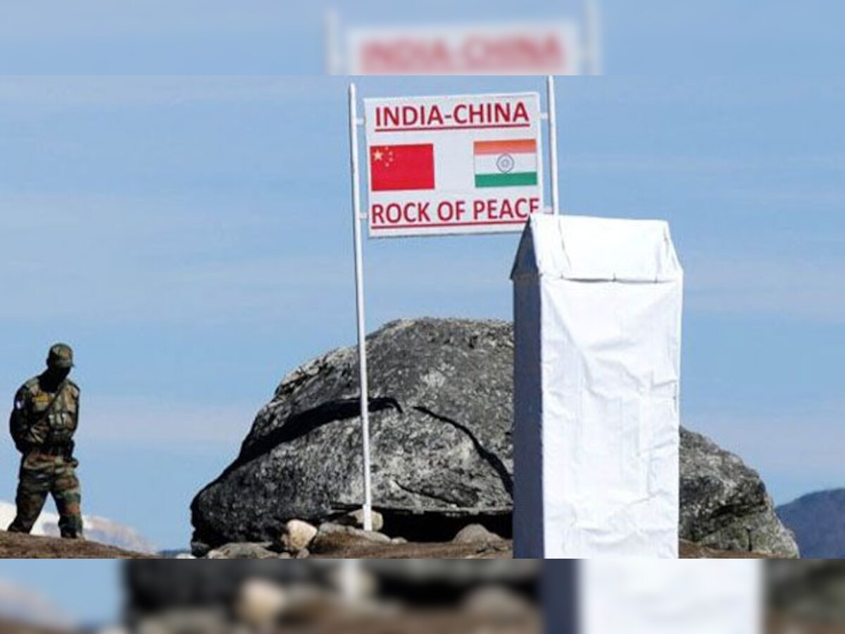 भारत और चीन के बीच डोकलम में सड़क निर्माण को लेकर तनाव बना हुआ है. (फाइल फोटो)