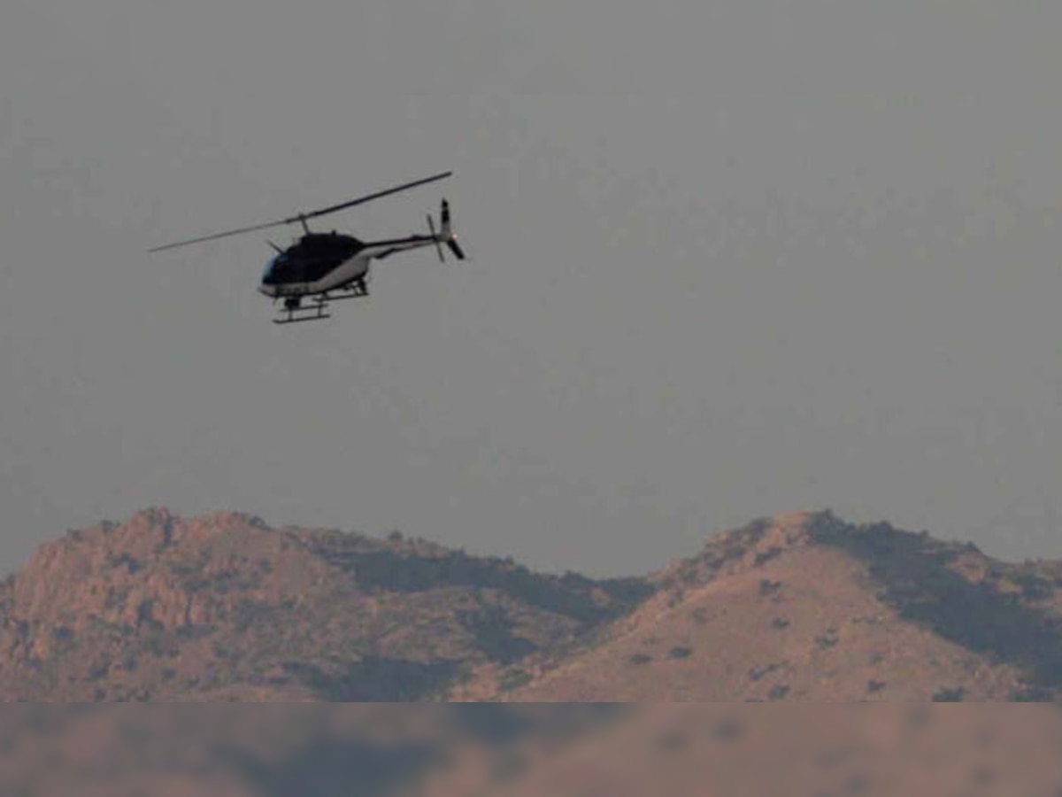 अयोध्या में गुरुवार को विवादित स्थल पर अपेक्षाकृत काफी कम ऊंचाई पर एक हेलीकॉप्टर ने चक्कर काटा (फाइल फोटो)