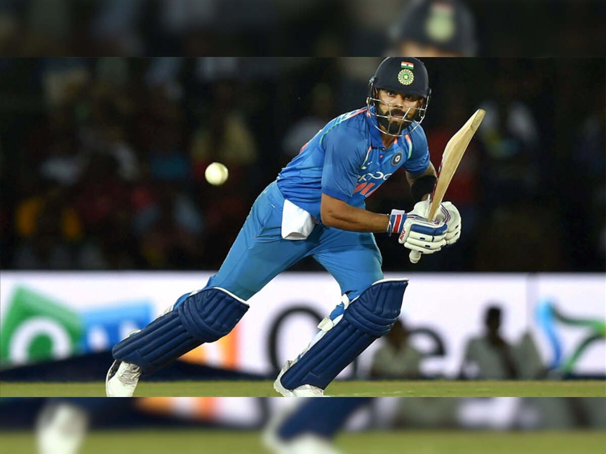 दांबुला वनडे में श्रीलंका के खिलाफ पहले वनडे में बल्लेबाजी करते भारत के कप्तान विराट कोहली. (PHOTO : PTI/20 August, 2017) 