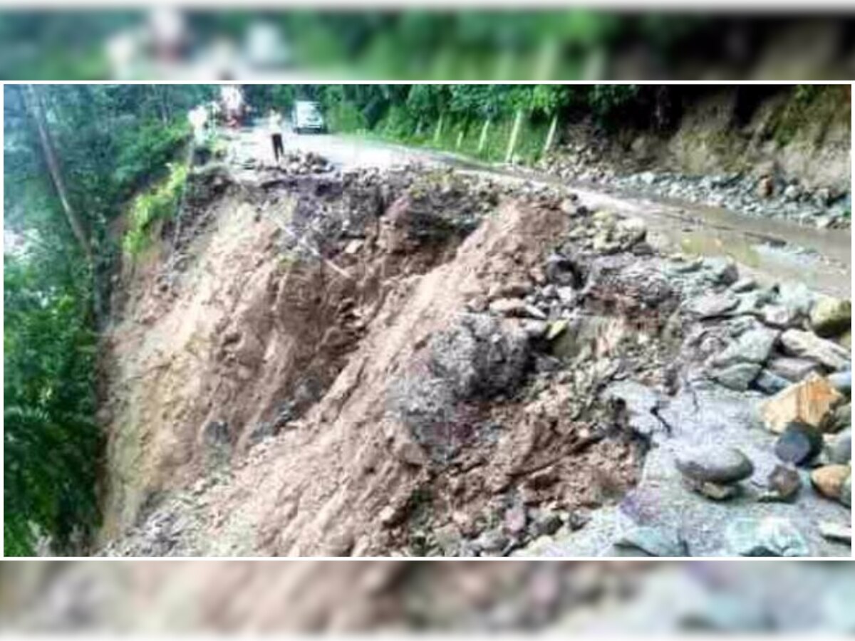 भूस्खलन के कारण आइजॉल और पास के गांव में एक गिरजाघर सहित कम से कम सात इमारतें ढह गई हैं. (फाइल फोटो)