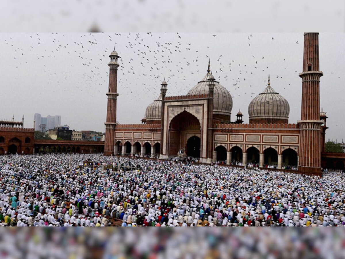 खबर में दिल्ली के जामा मस्जिद की तस्वीर को प्रतीकात्मक के रूप में प्रयोग की गई है.