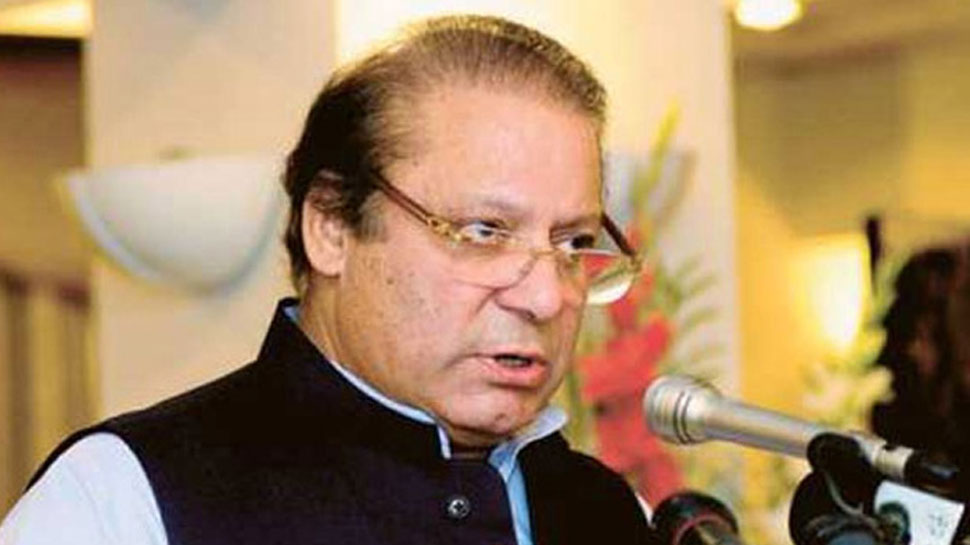 पाकिस्तान सुप्रीम कोर्ट ने 28 जुलाई को नवाज शरीफ को प्रधानमंत्री पद के अयोग्य घोषित करार दिया था. (फाइल फोटो) पाकिस्तान सुप्रीम कोर्ट ने 28 जुलाई को नवाज शरीफ को प्रधानमंत्री पद के अयोग्य घोषित करार दिया था. (फाइल फोटो)