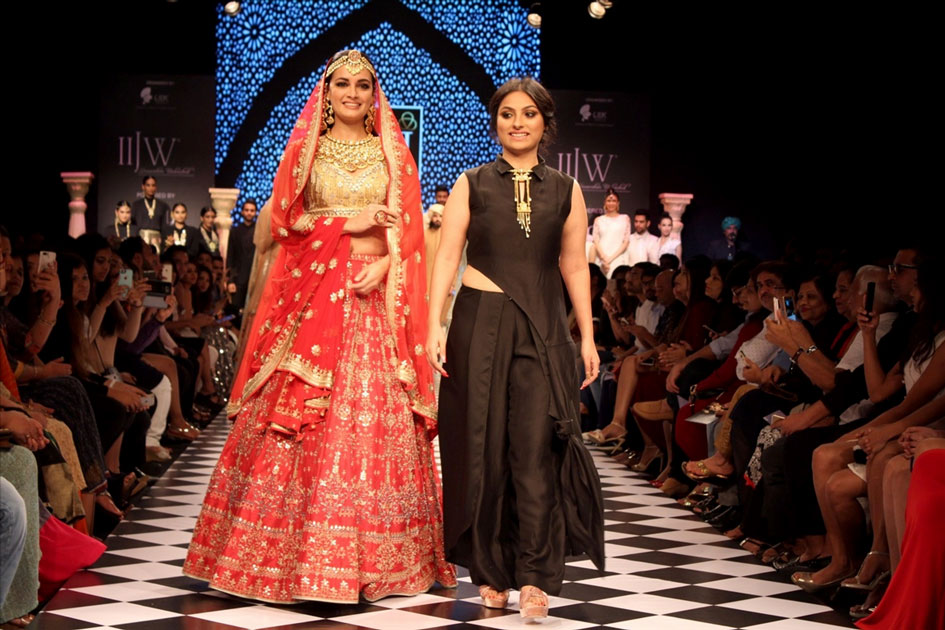Actress Dia Mirza during the 7th edition of India International Jewelry Week (IIJW 2017) in Mumbai. Actress Dia Mirza during the 7th edition of India International Jewelry Week (IIJW 2017) in Mumbai.