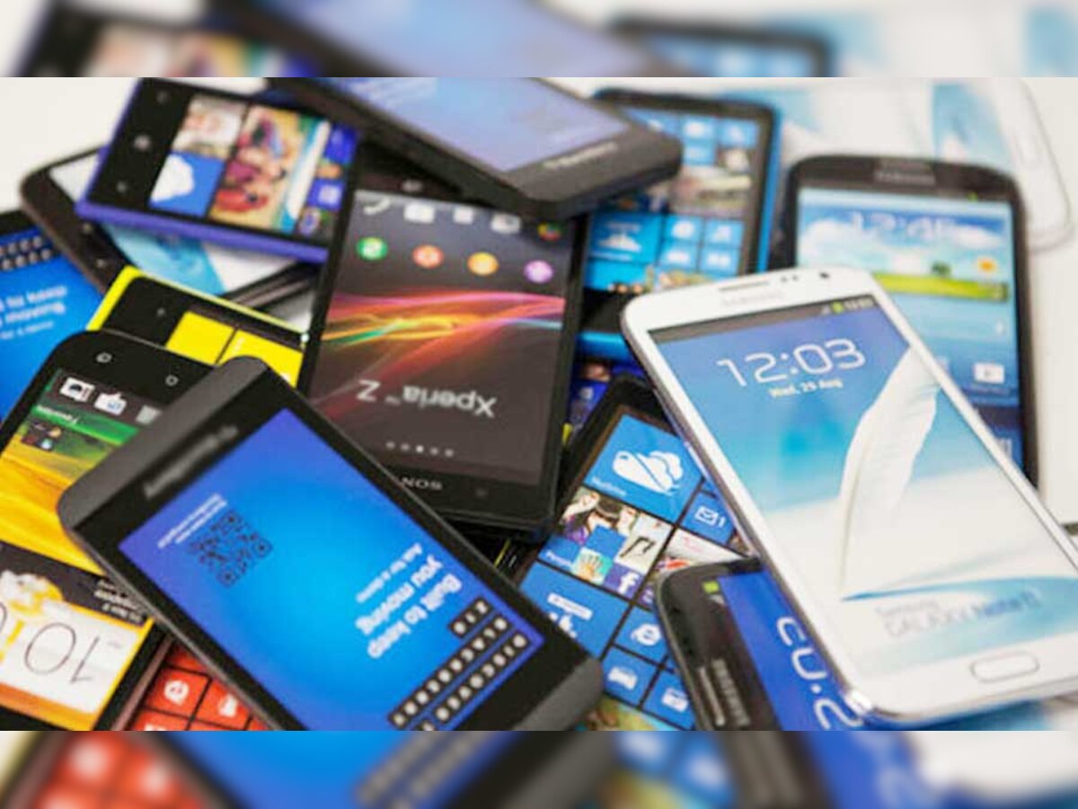 दुनिया भर के करीब 100 ब्रांड भारत में मोबाइल बि‍जनेस कर रहे हैं