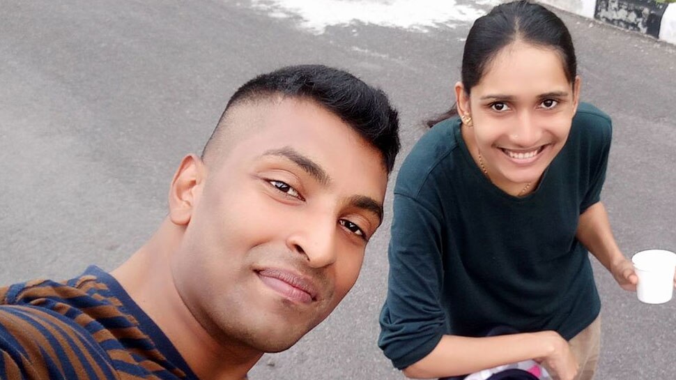 UPSC की परीक्षा में नकल करता पकड़ा गया IPS, ब्लूटूथ के जरिए पत्नी से पूछ रहा था जवाब