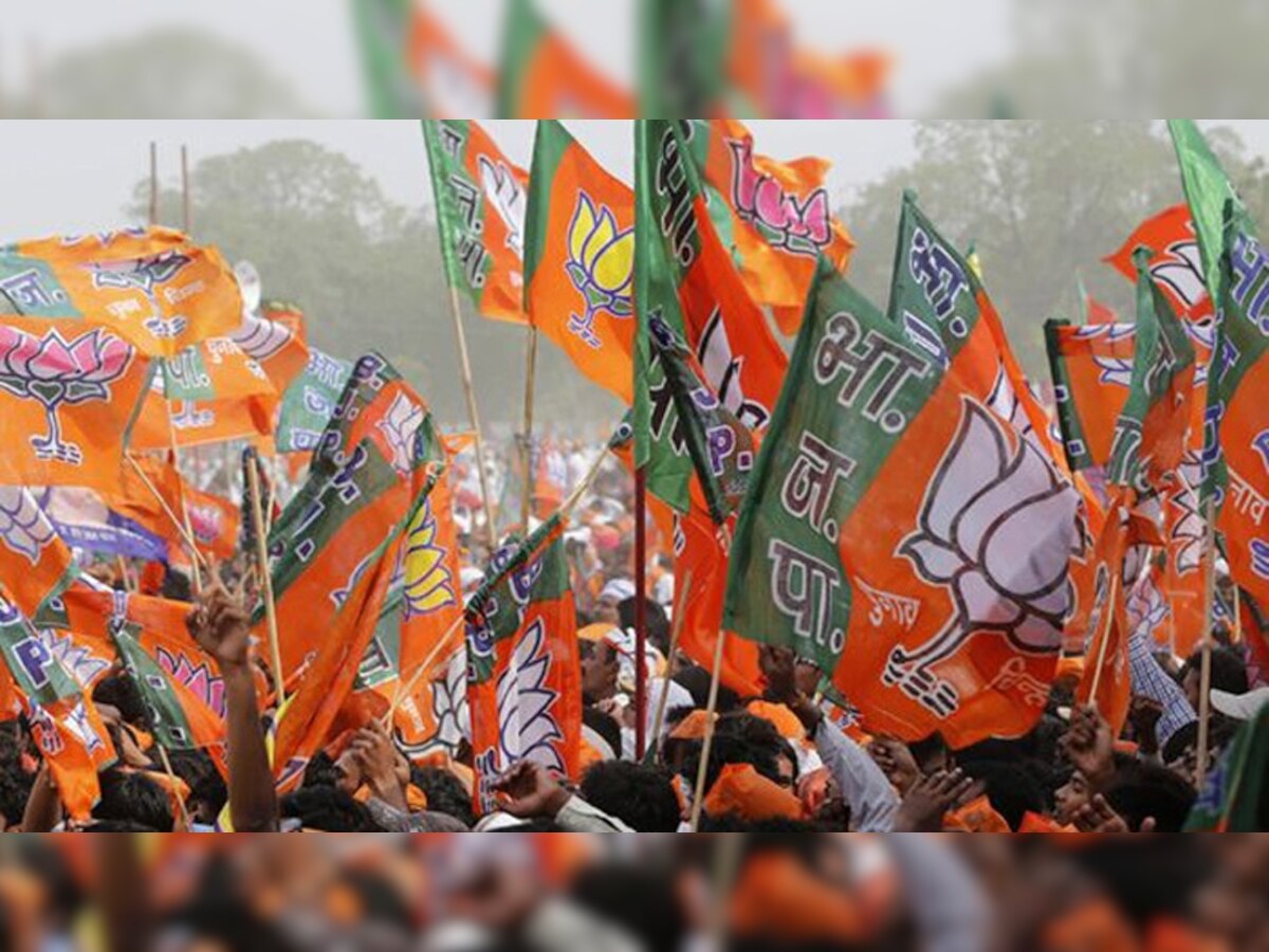 हिमाचल चुनाव: क्या छोटी काशी 'मंडी' में परिवार के आगे टिकेगी भाजपा?