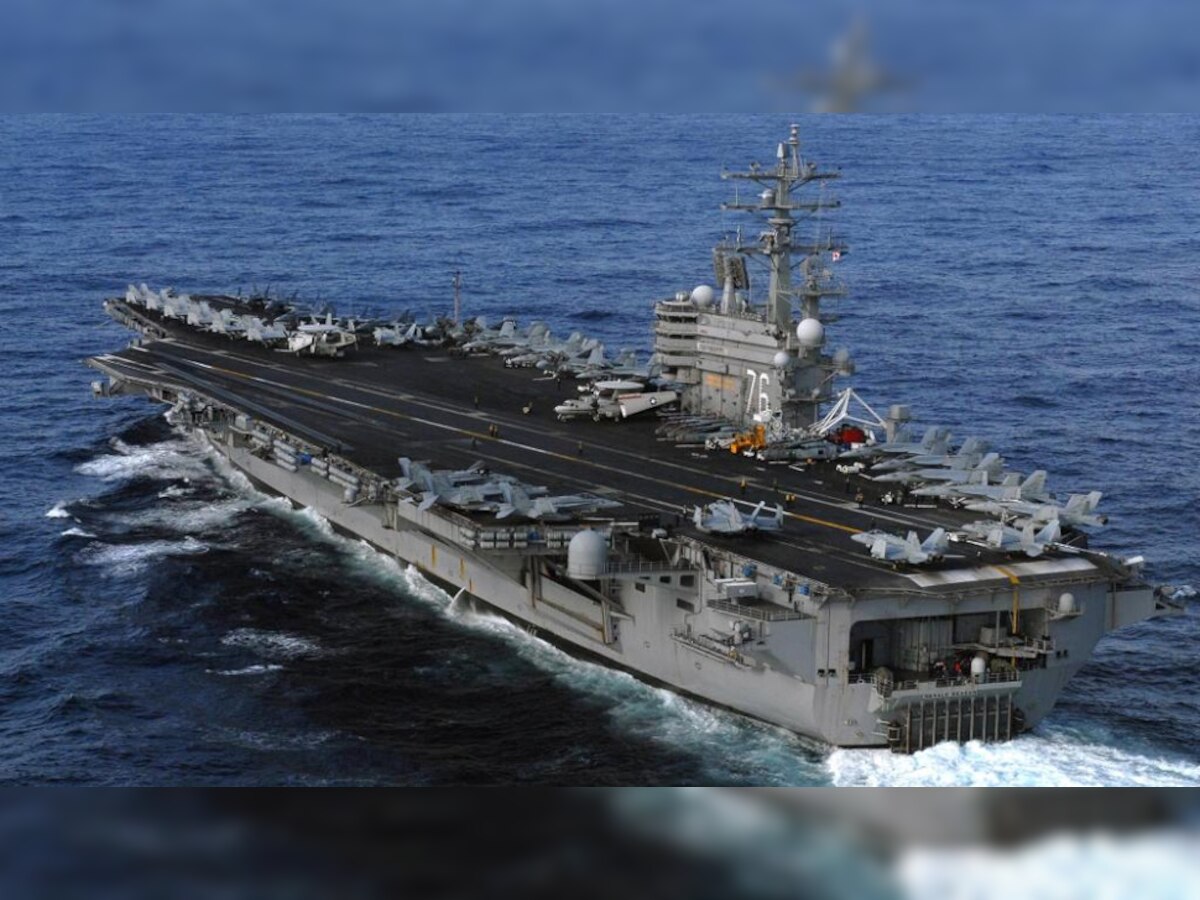 पश्चिमी प्रशांत महासागर में अभ्यास के दौरान अमेरिकी नौसेना का विमान वाहक पोत. (US Pacific Fleet/Nov 11, 2017)