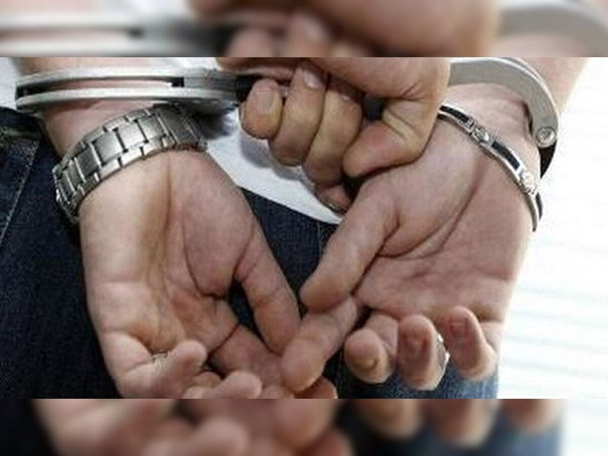 पुलिस अधिकारियों ने बताया कि पुलिस ने क्षेत्र के सुकमा जिले में नौ नक्सलियों को तथा कांकेर जिले में एक नक्सली को गिरफ्तार किया है. (प्रतीकात्मक फोटो)