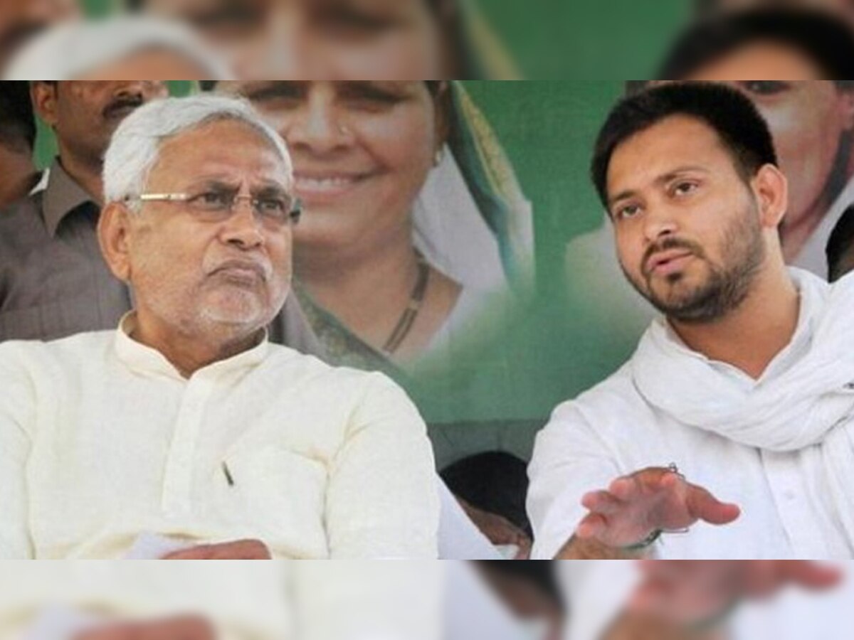 बिहार के मुख्यमंत्री नीतीश कुमार के साथ तेजस्वी यादव. (फाइल फोटो)