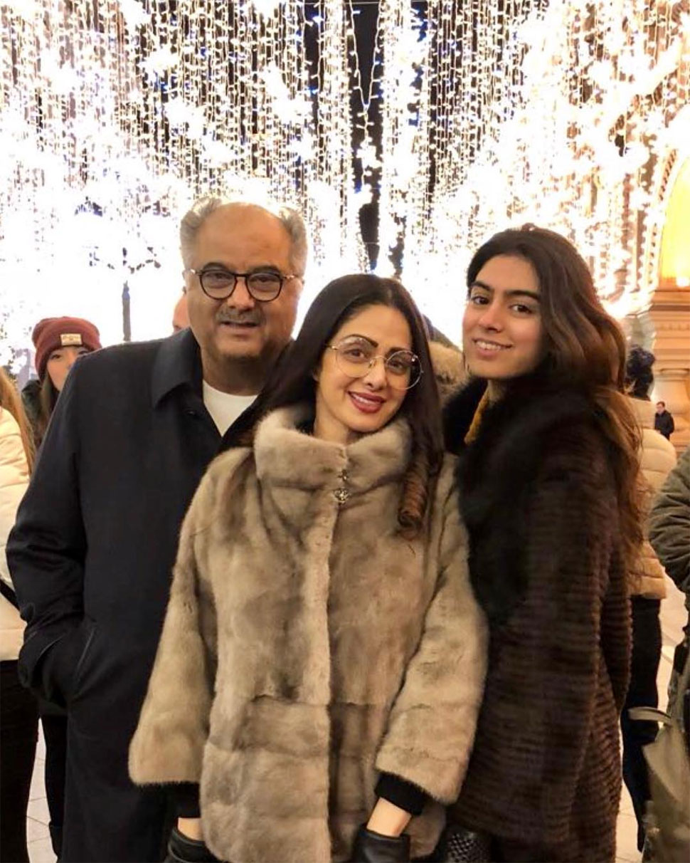 Sri Devi, Movie Mom, Moscow, Jhanvi Kapoor, Family Pics, श्रीदेवी, मॉम, मॉस्को, जाह्नवी कपूर