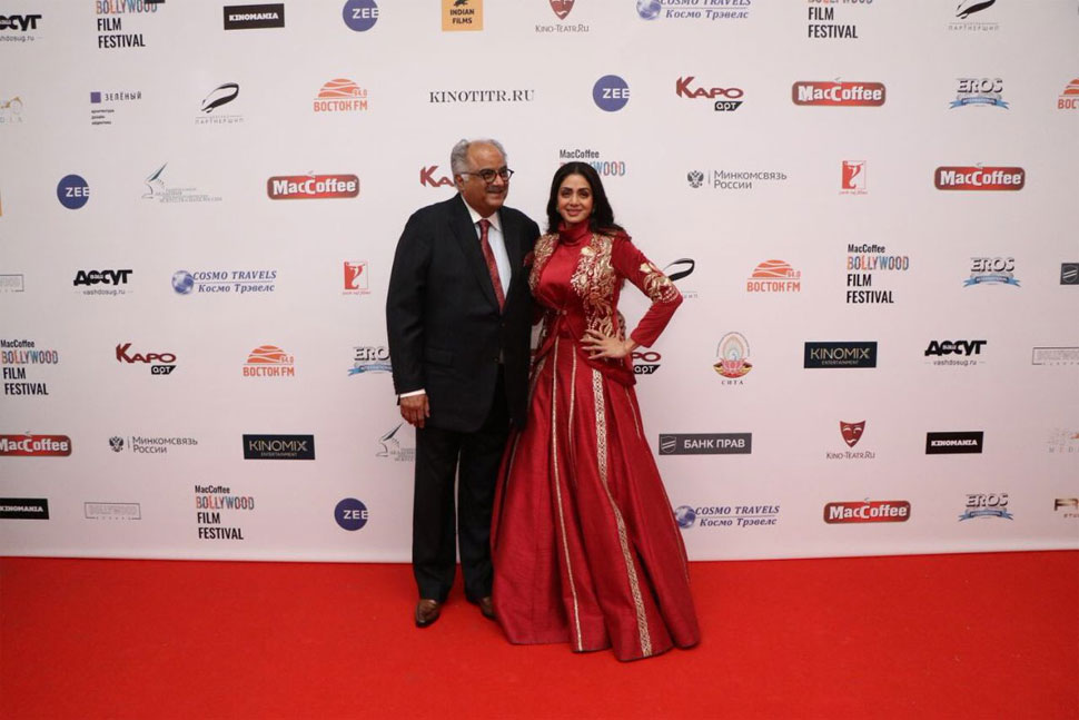 Sri Devi, Movie Mom, Moscow, Jhanvi Kapoor, Family Pics, श्रीदेवी, मॉम, मॉस्को, जाह्नवी कपूर