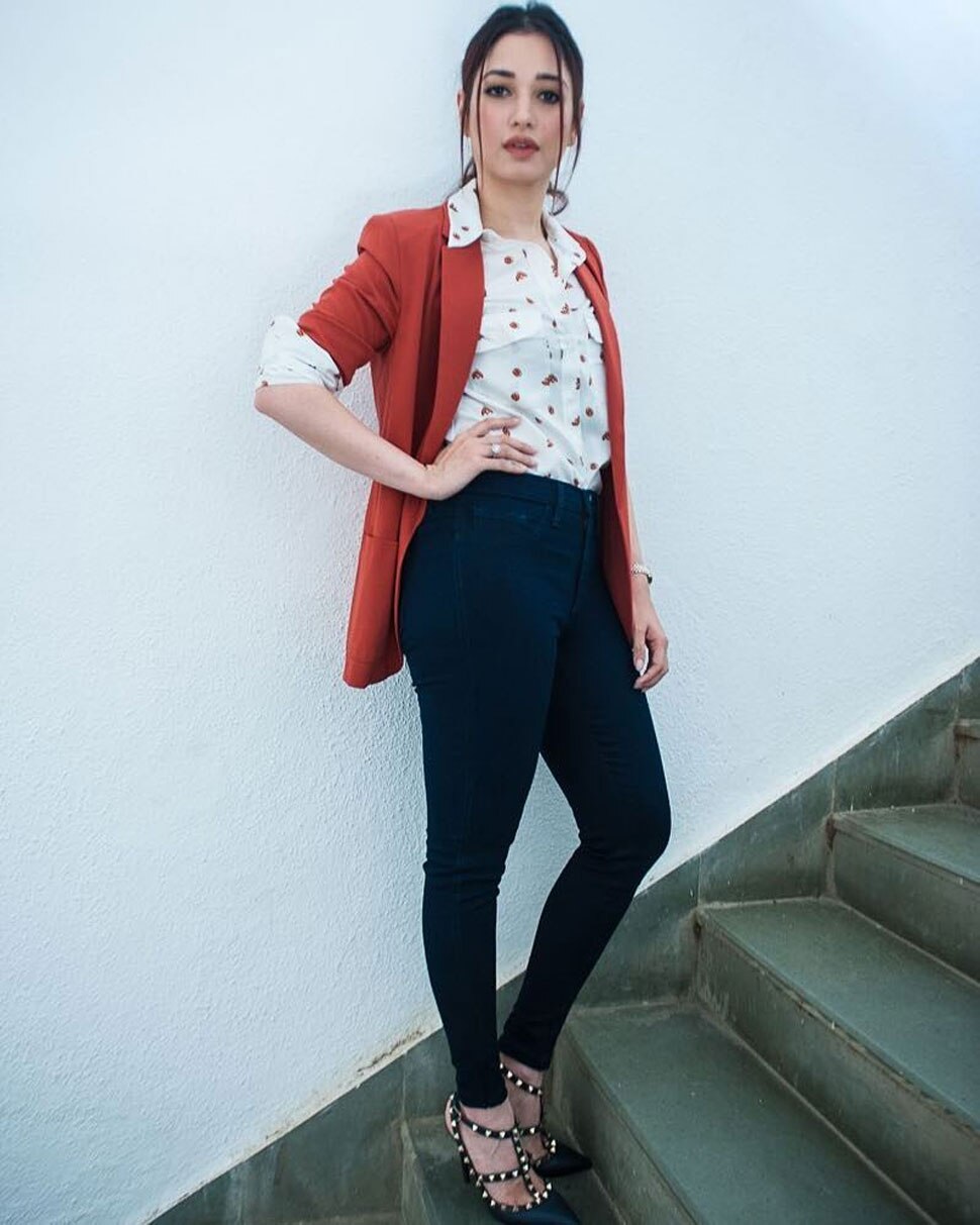 Happy Birthday, Tamannaah Bhatia, Bahubali Actress, हैप्पी बर्थडे, तमन्ना भाटिया, बाहुबली