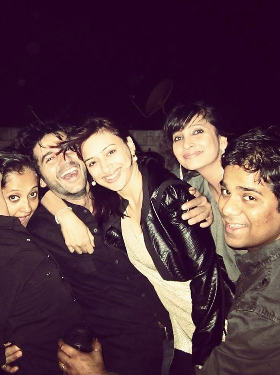 After bigg Boss Now Hiten Tejwani is on Vacation with wife Gauri pradhan After bigg Boss Now Hiten Tejwani is on Vacation with wife Gauri pradhan