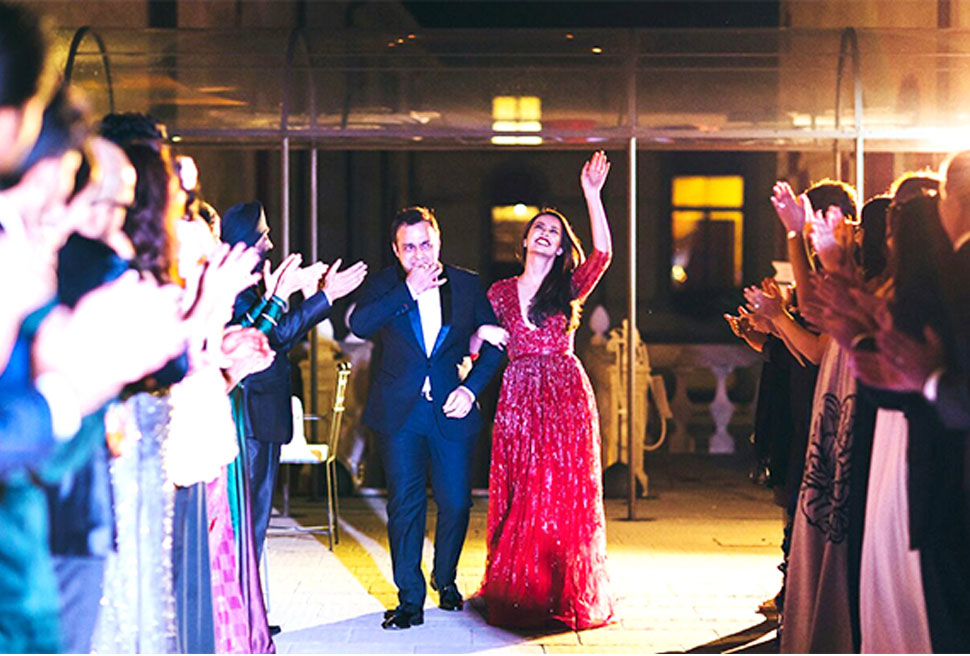 INSIDE PICS Surveen Chawla’s wedding to Akshay Thakker was a dreamy affair INSIDE PICS Surveen Chawla’s wedding to Akshay Thakker was a dreamy affair