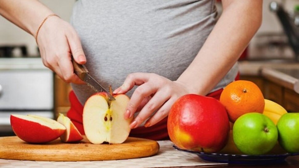 11 Important Benefits of eating Apple everyday 11 Important Benefits of eating Apple everyday