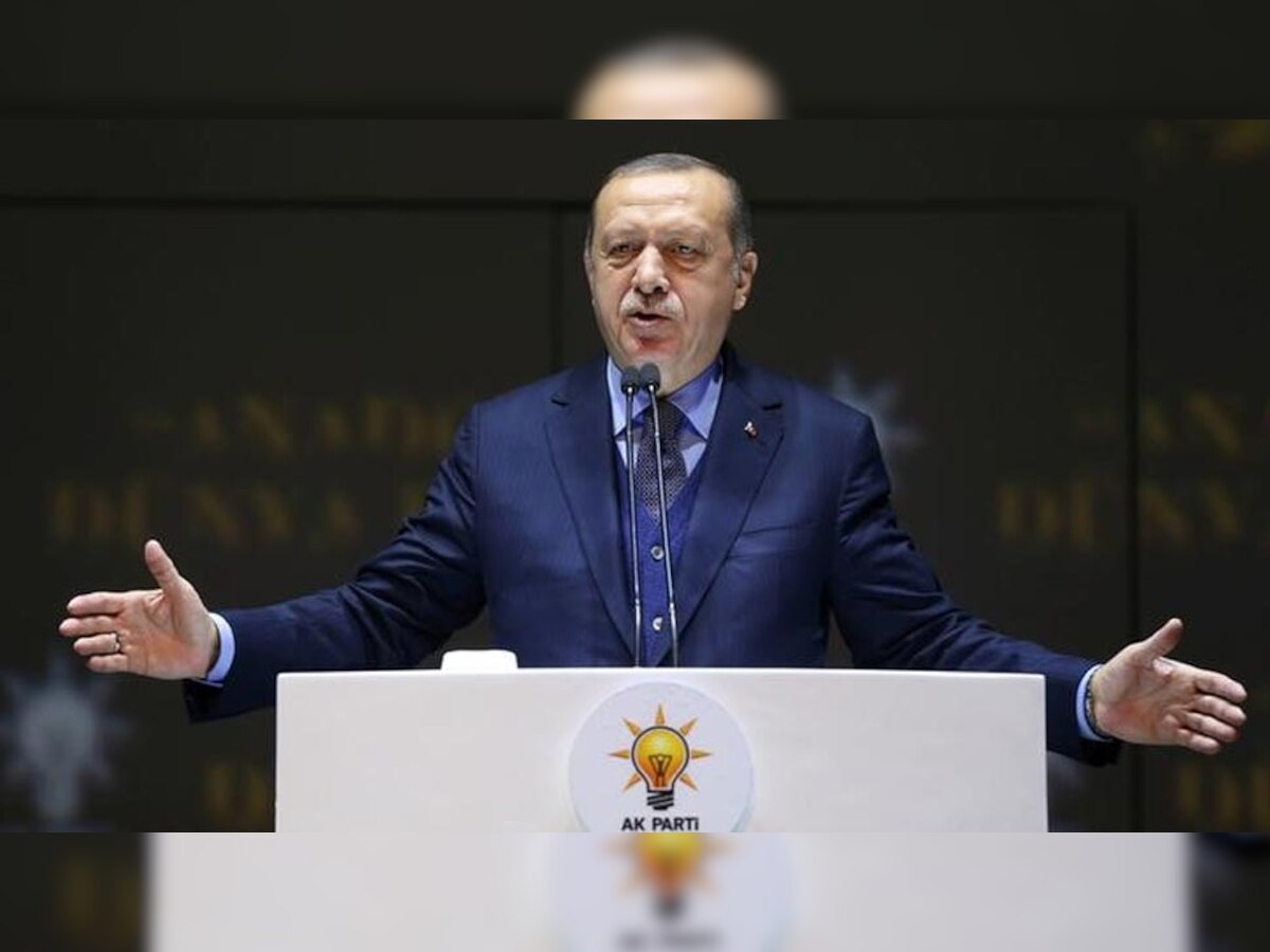 अंकारा में एक बैठक को संबोधित करते तुर्की के राष्ट्रपति रजब तैयब एर्दोआन. (Reuters/5 Jan, 2018)