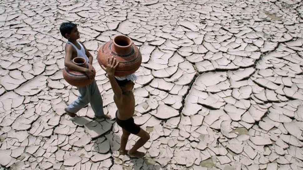 Bundelkhand: Farmers commit suicide on children बुंदेलखंड, सूखा, अकाल, भुखमरी, बेरोजगारी, गरीबी, पलायन, Bundelkhand, Drought, Famine, Hunger, Unemployment, Poverty, Escape