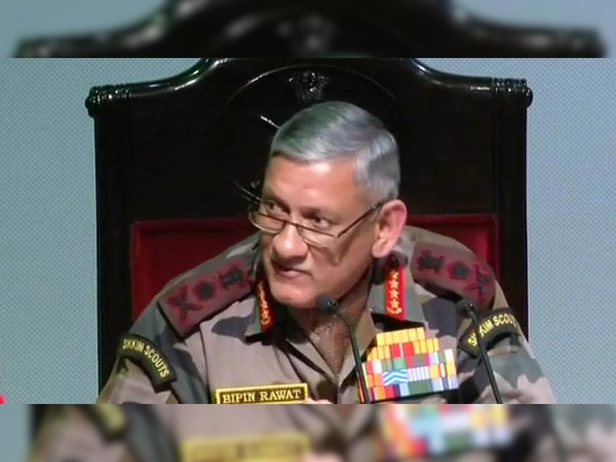 प्रेस कॉन्फ्रेस के दौरान सेना प्रमुख जनरल बिपिन रावत. (ANI/12 Jan, 2018)