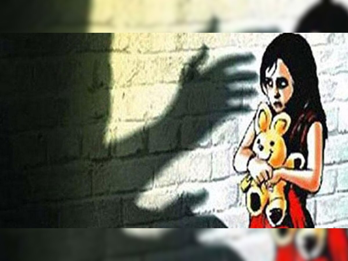 नोएडा में 3 महिलाओं से बलात्कार, मौलवी ने मदरसे में उतारे बच्ची के कपड़े