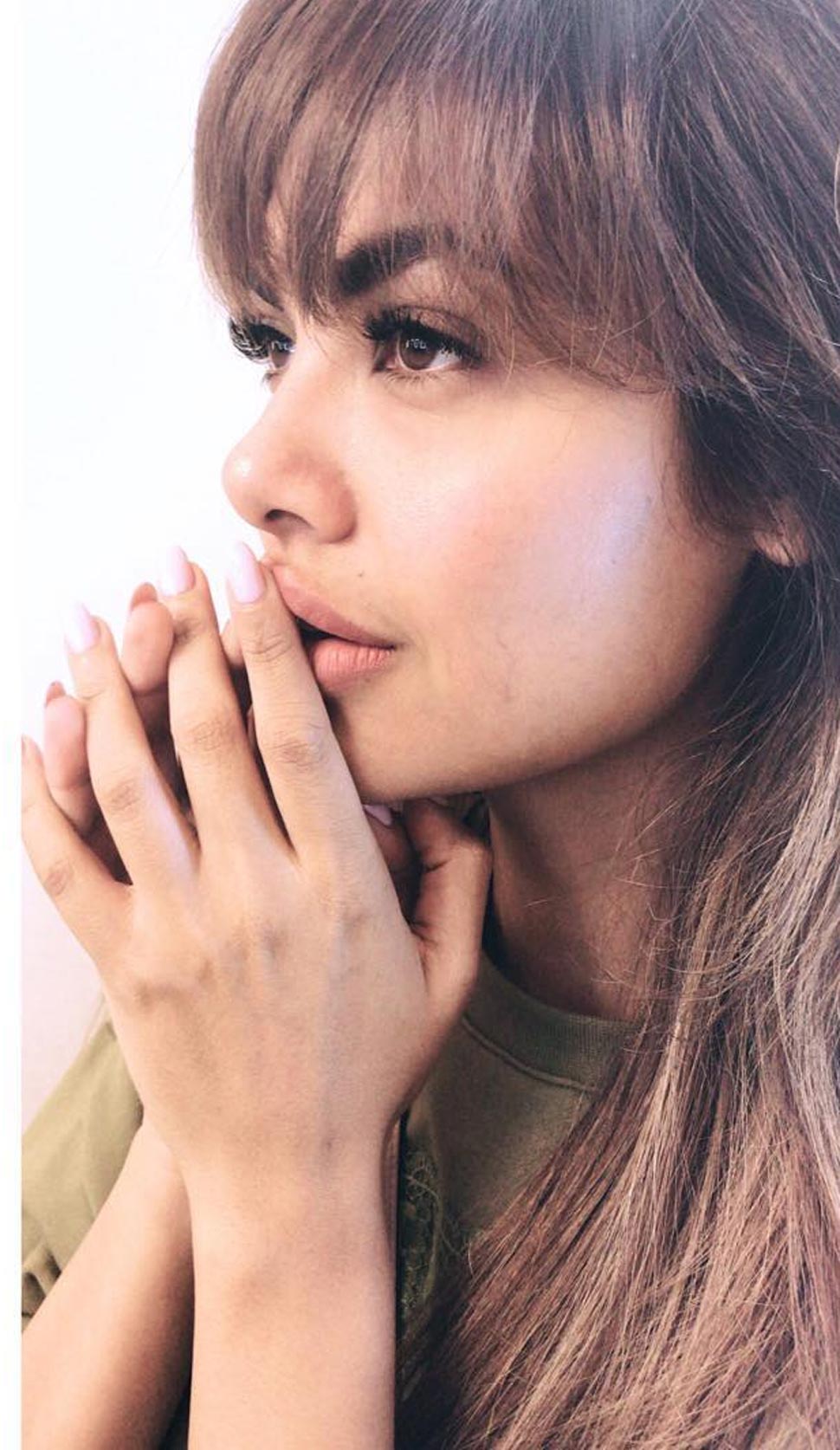 Esha Gupta, Social Media, Bollywood Actress, Pics, ईशा गुप्ता, सोशल मीडिया, बॉलीवुड एक्ट्रेस, पिक्स
