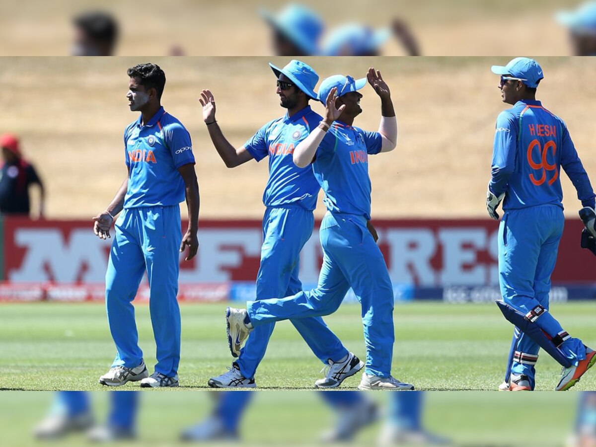 भारत के गेंदबाजों ने शुरुआत से ही बांग्लादेश पर दबाव बनाए रखा. (फोटो : @cricketworldcup)