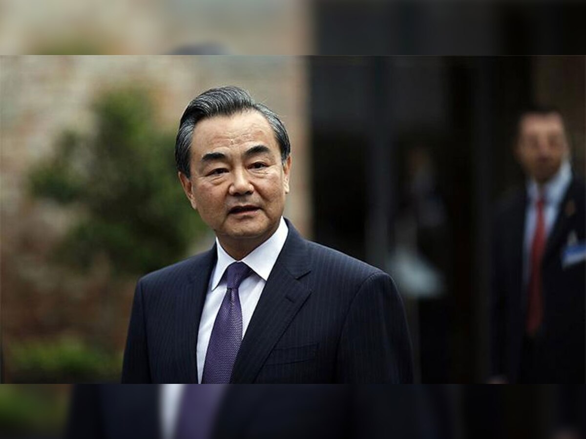 चीन के विदेश मंत्री वांग यि का कहना है कि क्षेत्रीय ज्वलंत मुद्दों को सुलझाने में चीन सकारात्मक भूमिका निभाएगा. (फाइल फोटो)