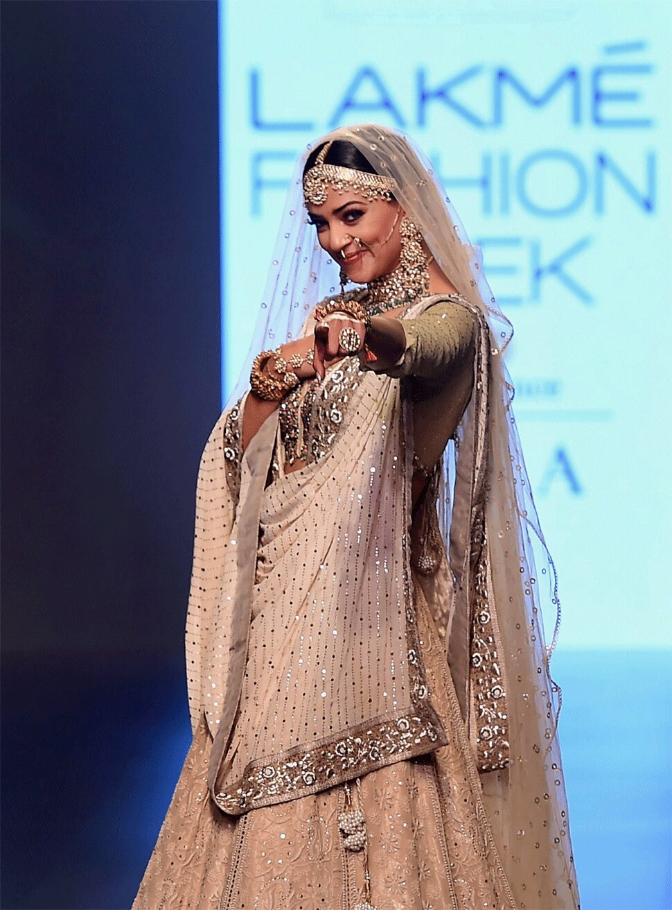LFW 2018, Lakme Fashion Week, Lakme Fashion Week 2018, Sushmita Sen, लैक्मे फैशन वीक, लैक्मे फैशन वीक 2018, सु्ष्मिता सेन