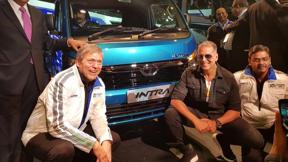 Auto Expo 2018, Celebrities in Auto Expo, Sachin Tendulkar, Tapsee pannu, Shahrukh Khan, Akshay Kumar Auto Expo 2018, Celebrities in Auto Expo, Sachin Tendulkar, Tapsee pannu, Shahrukh Khan, Akshay Kumar
