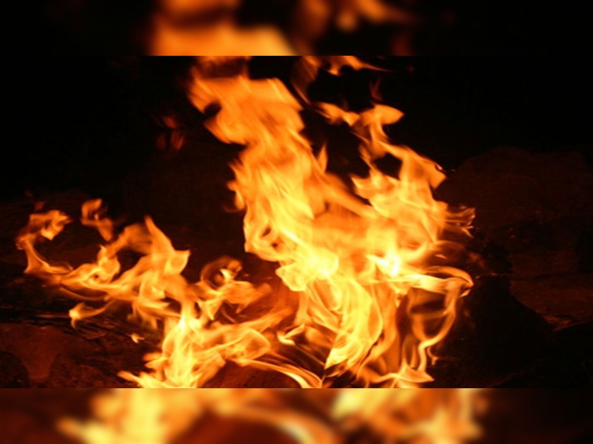 उत्तर प्रदेश: नोएडा में वेल्डिंग करते समय गैस सिलेंडर में विस्फोट, 2 लोगों की मौत