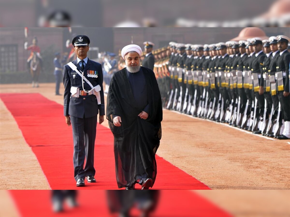 ईरान के राष्ट्रपति हसन रूहानी को राष्ट्रपति भवन में 'गार्ड ऑफ ऑनर' दिया गया. (IANS/17 Feb, 2018)
