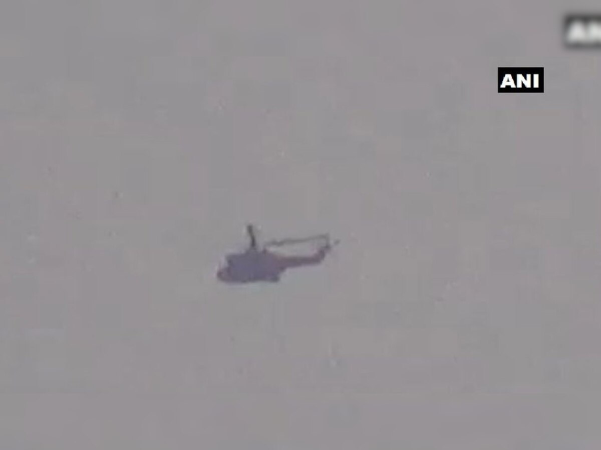 पाकिस्तानी सेना के हेलीकॉप्टर ने पुंछ जिले में नियंत्रण रेखा के नजदीक उड़ान भरी