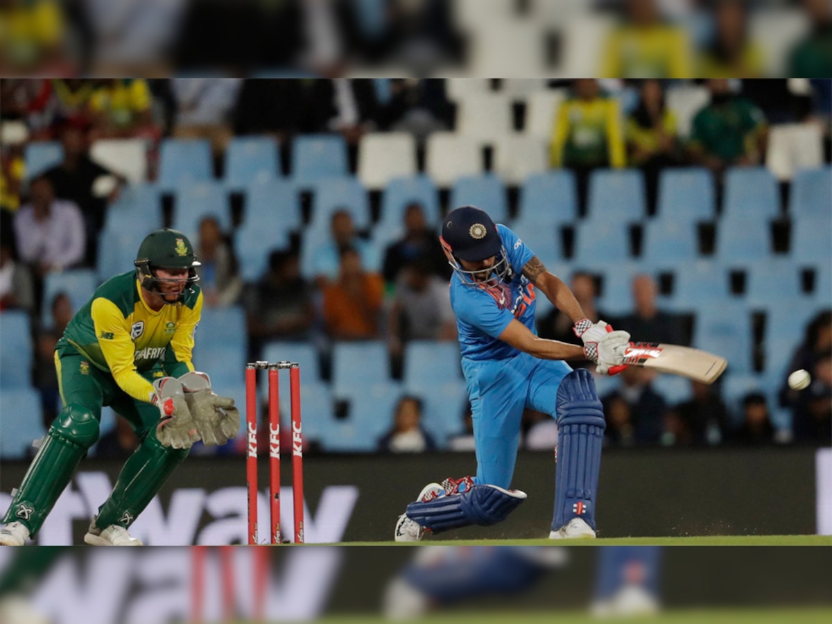 दूसरे टी20 मैच के दौरान दक्षिण अफ्रीका के खिलाफ बल्लेबाजी करते भारतीय बल्लेबाज मनीष पांडे. (AP/PTI/21 Feb, 2018)