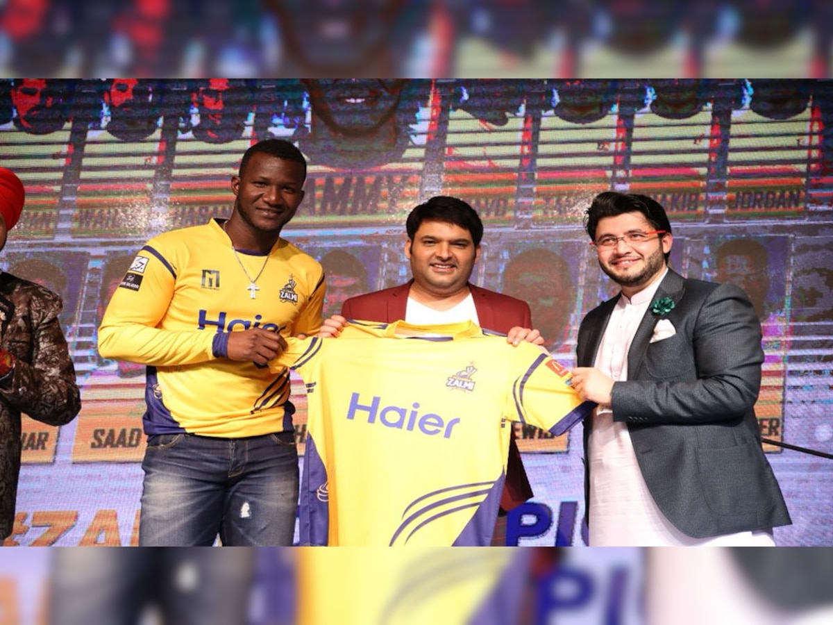   दुबई में पेशावर जालमी के एक इवेंट में नजर आए कपिल शर्मा (PIC: PeshawarZalmi/Twitter)