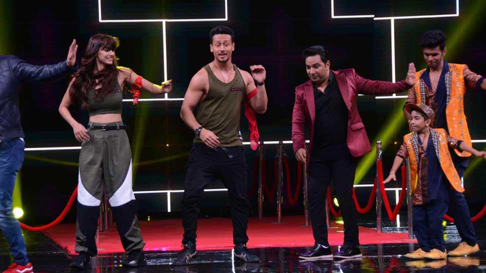 Tiger Shroff Disha Patani on the sets of High Fever Dance Ka Naya Tevar Tiger Shroff Disha Patani on the sets of High Fever Dance Ka Naya Tevar