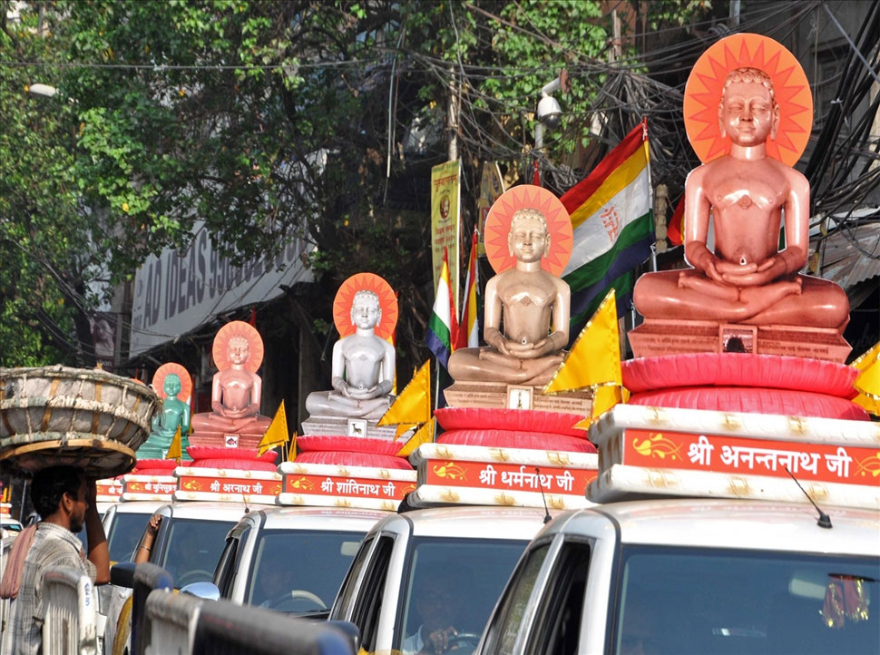 Mahavir Jayanti 2018 people celebrate the festival of Lord Mahavir Mahavir Jayanti 2018 people celebrate the festival of Lord Mahavir