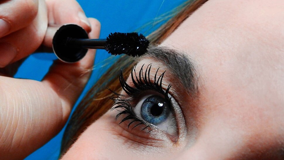 These makeup tips are going to be college or office everywhere... These makeup tips are going to be college or office everywhere...