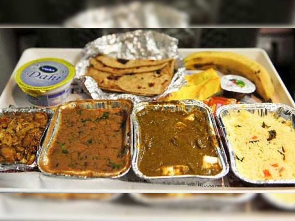 Indian Railway Introduced Free Food Policy रेलवे ने किया बड़ा बदलाव यात्रियों को अब मिलेगा ये