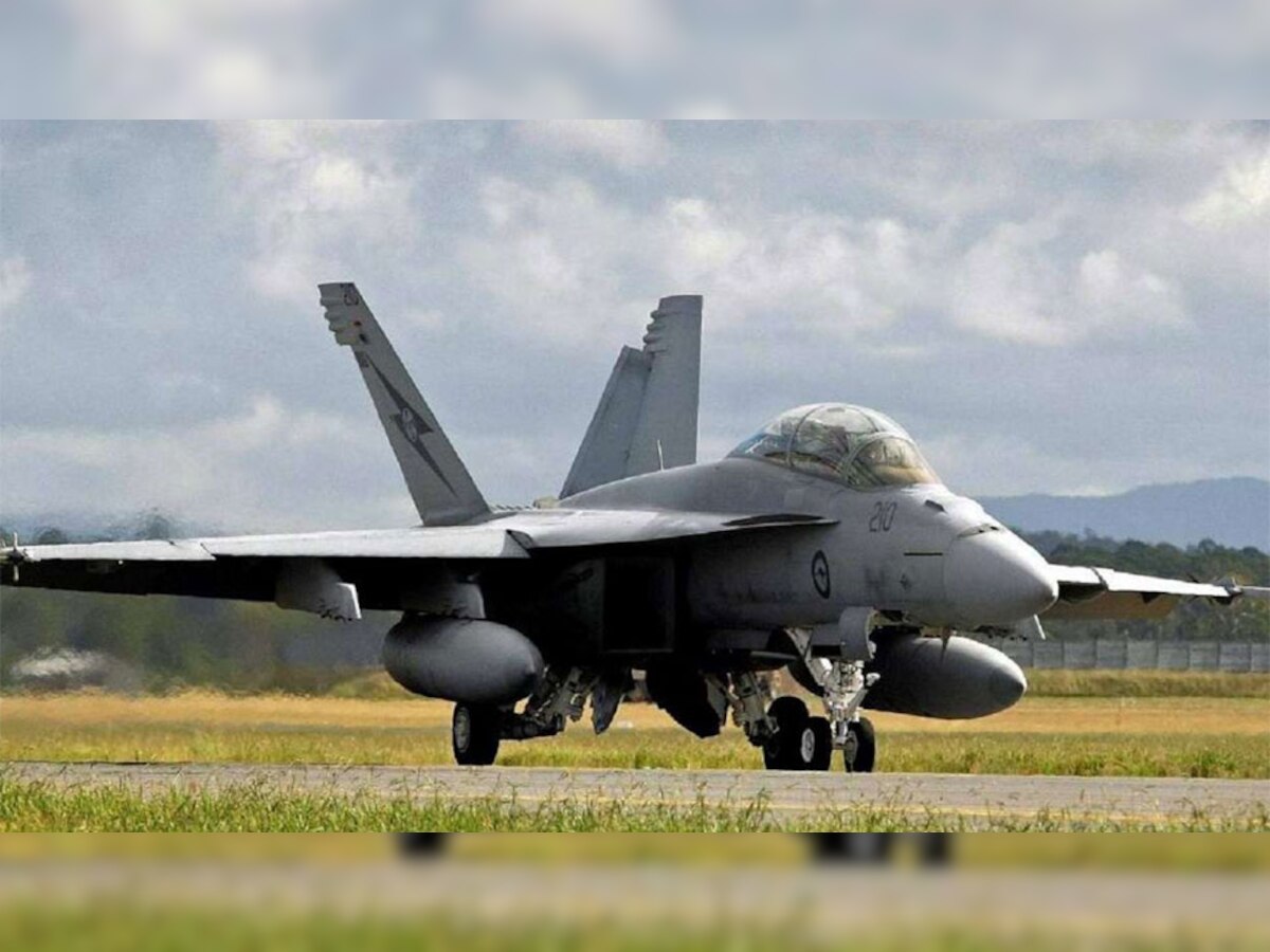 देश में ही एफ / ए -18 सुपर हॉरनेट लड़ाकू विमान के विनिर्माण के लिए तीन कंपनियों ने हाथ मिलाया (फाइल फोटोः DNA)